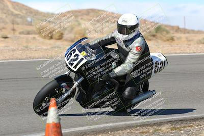 media/Feb-05-2023-Classic Track Day (Sun) [[c35aca4a42]]/Group 2/session 3 turn 13/